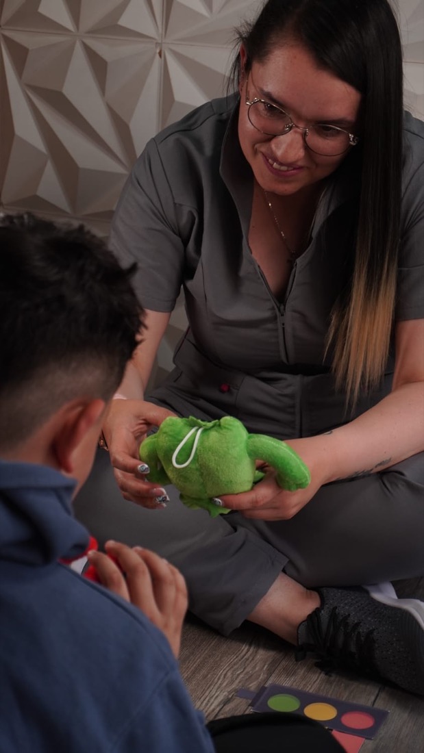 Sesión de psicología infantil con juego terapéutico — Psiconfiar